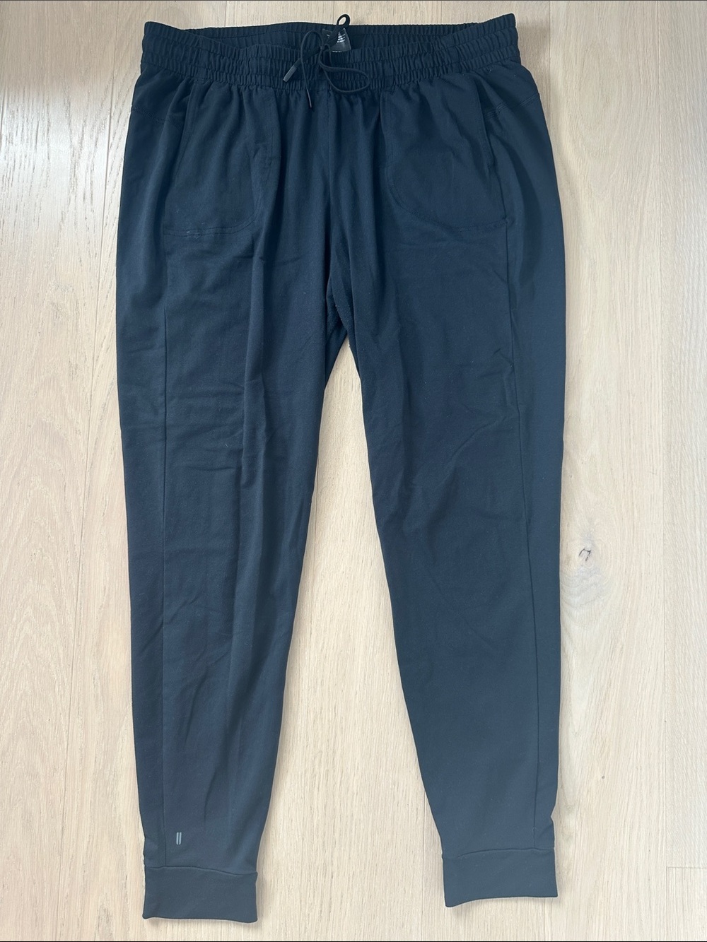 NOBULL women’s Black Elastic Waist Joggers size large